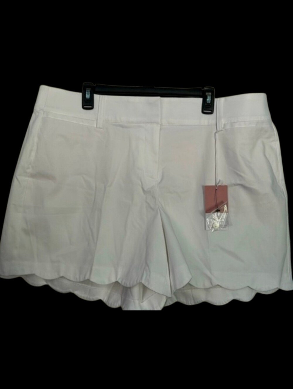 NWT Lane Bryant White Scalloped "Allie" Shorts Size 20 Stretchy 5" Inseam